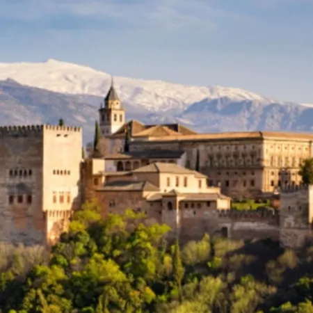 With 3 Bedrooms In Granada, With Wonderful View, Balcon Apartment