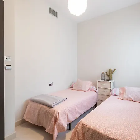 With 3 Bedrooms In Granada, With Wonderful View, Balcon *