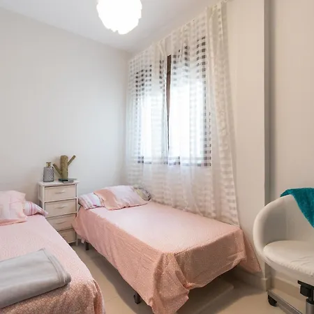 With 3 Bedrooms In Granada, With Wonderful View, Balcon Apartment *